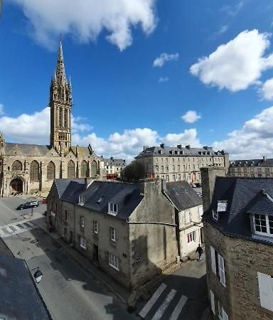 Studio Centre Ville 3Eme Etage Sans Ascenceur Saint-Pol-de-Leon Bagian luar foto